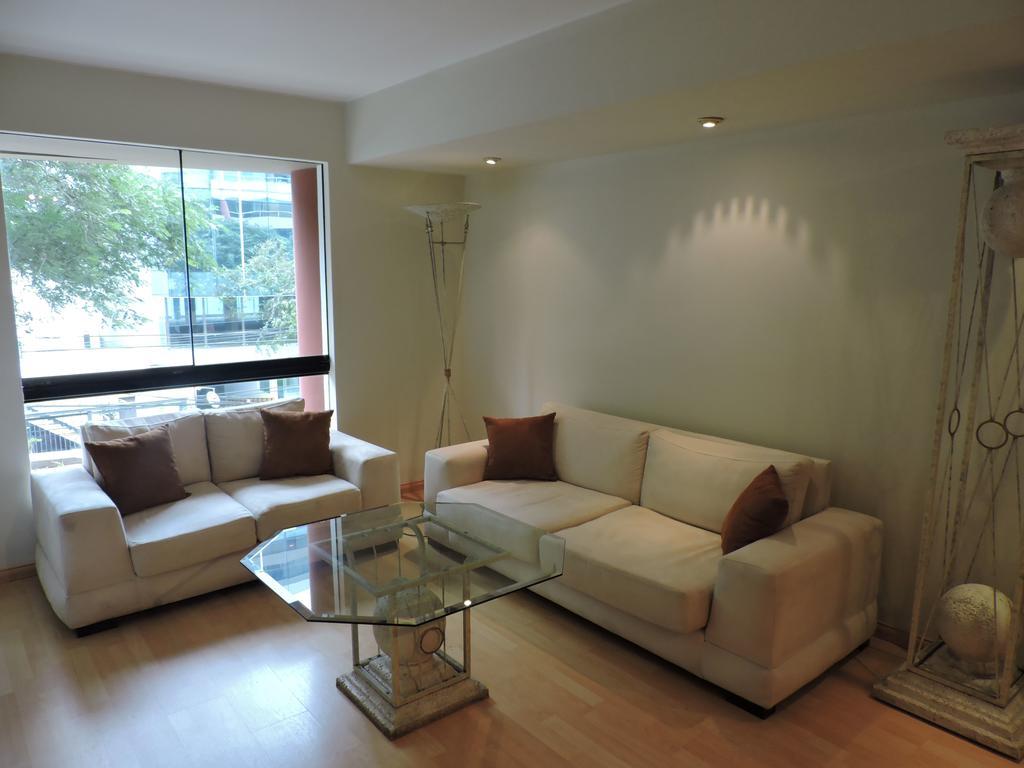 Privada En San Isidro * Lima